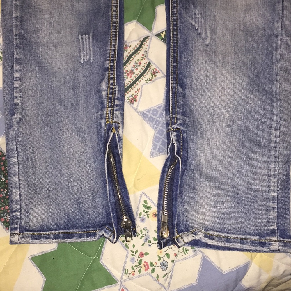 Jeans - Picture 5 of 5